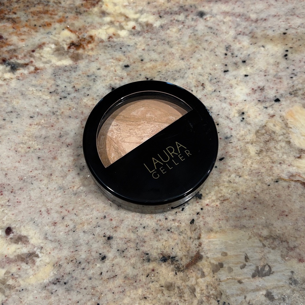 Laura Gellar Color Correcting Foundation - Picture 4 of 4